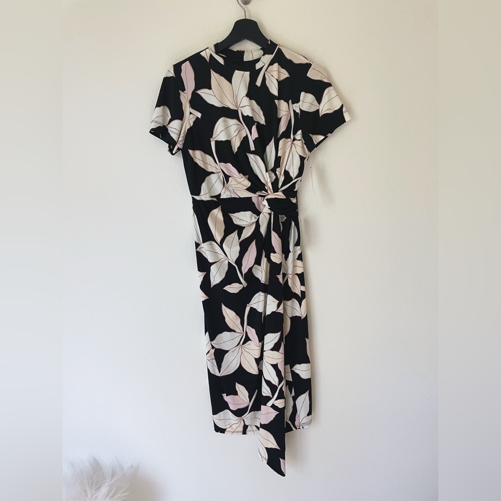 NWT MAGGY LONDON MINI DRESS